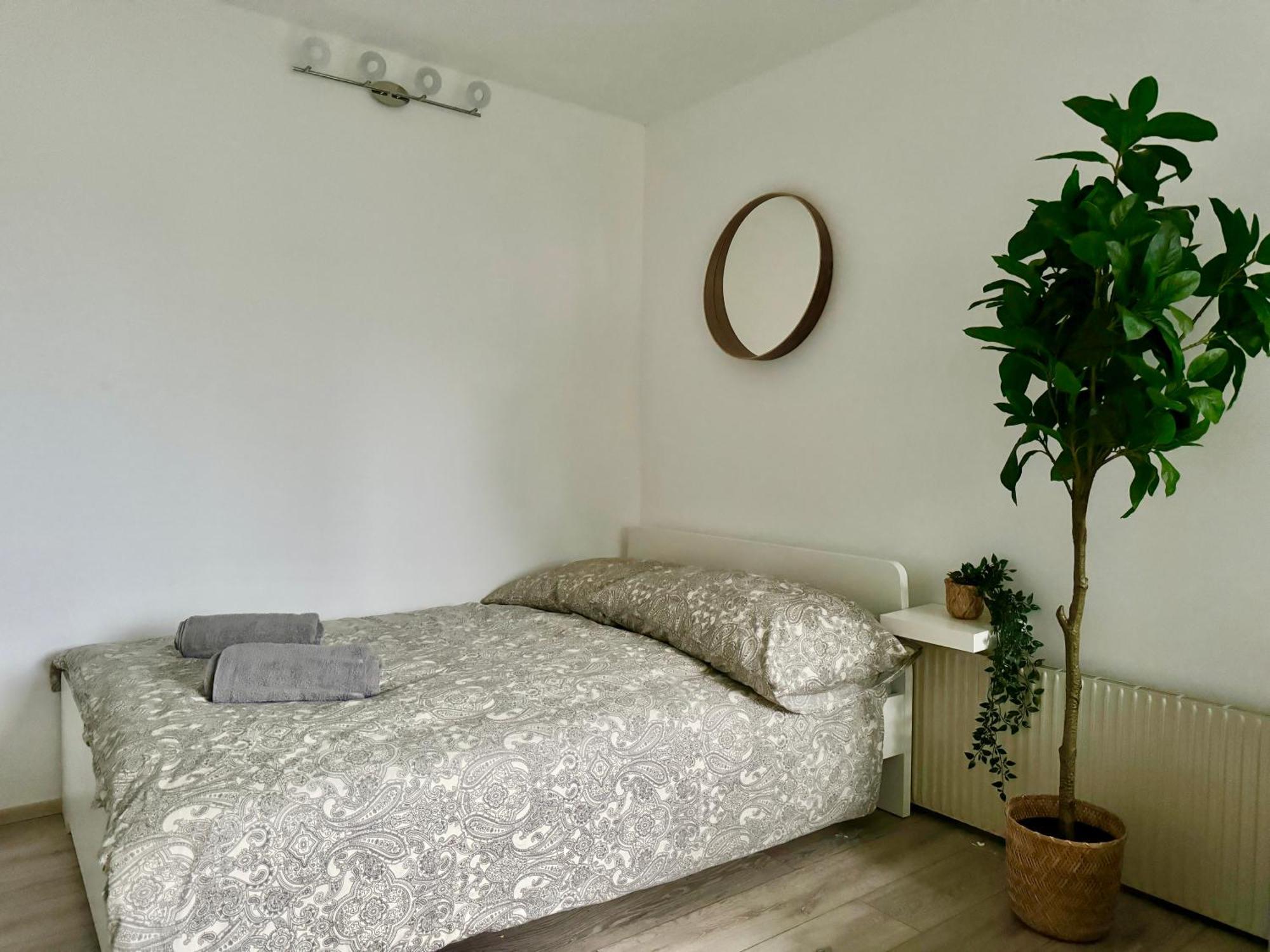 Appartement Stylish Schonbrunn With Free Parking Wenen